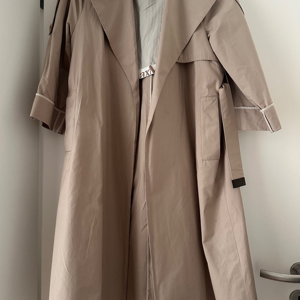 MaxMara Beige Trench Coat The Cube XS